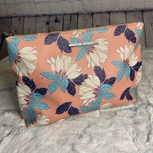 Steve Madden cute floral bag.